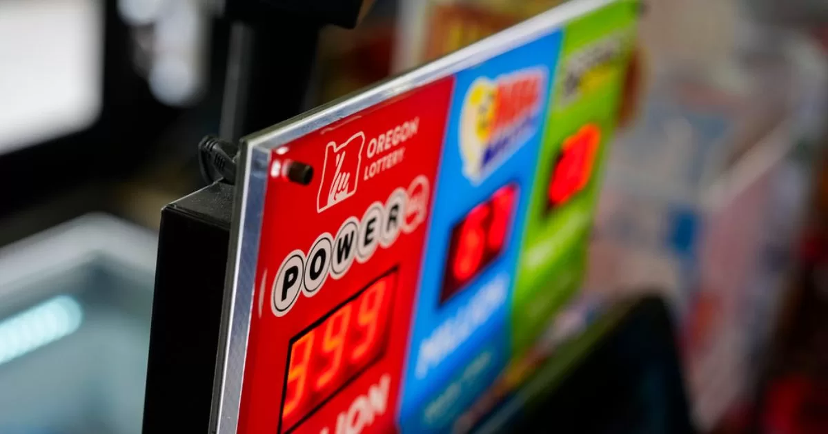 Winner takes home record $1.3 billion Powerball jackpot
