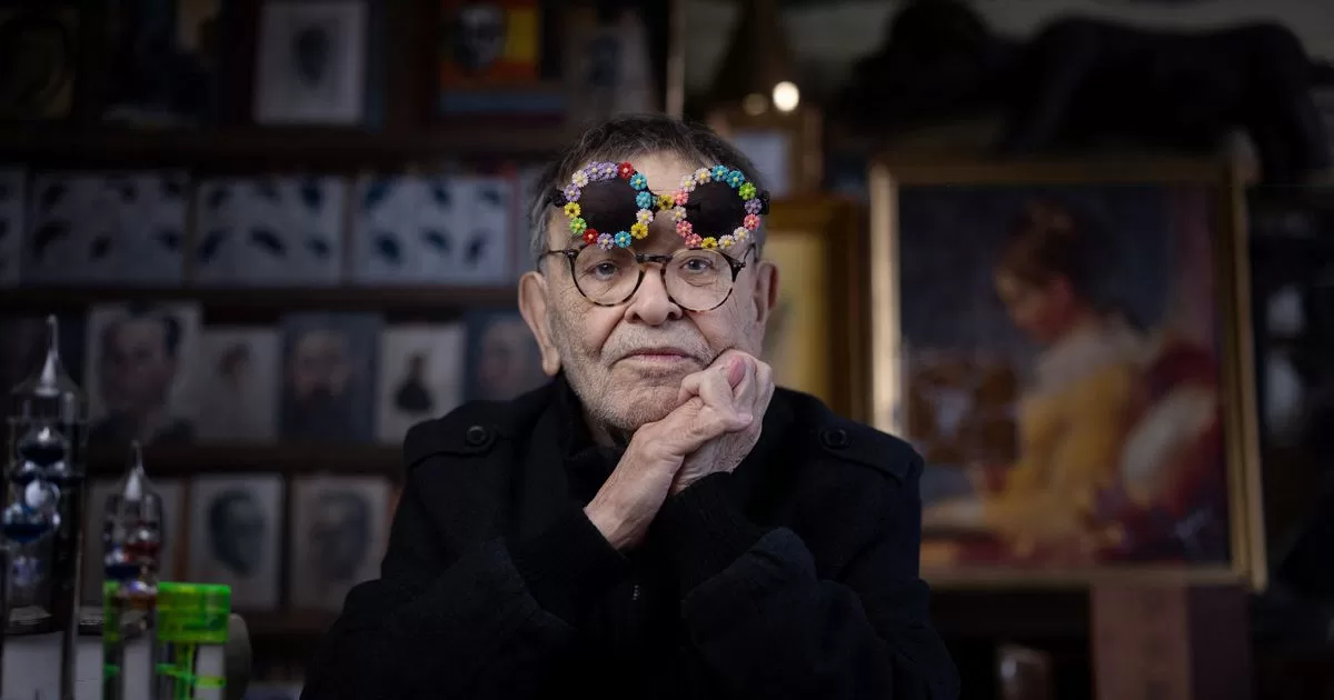 Writer Fernando Arrabal, aged 91, presents work in Parisian theater
