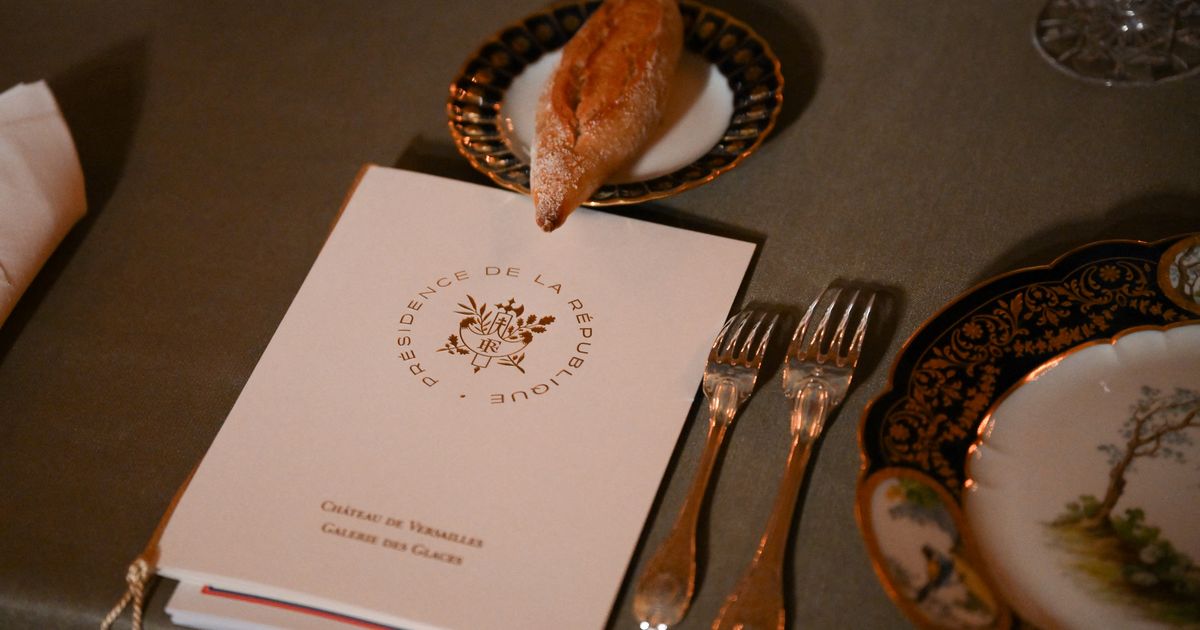 4,000 presidential and royal menus auctioned in Paris

