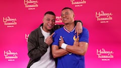 Kylian Mbapp yesterday presented the wax figure with his image that will go to the popular Madame Tussauds museum in Berlin.