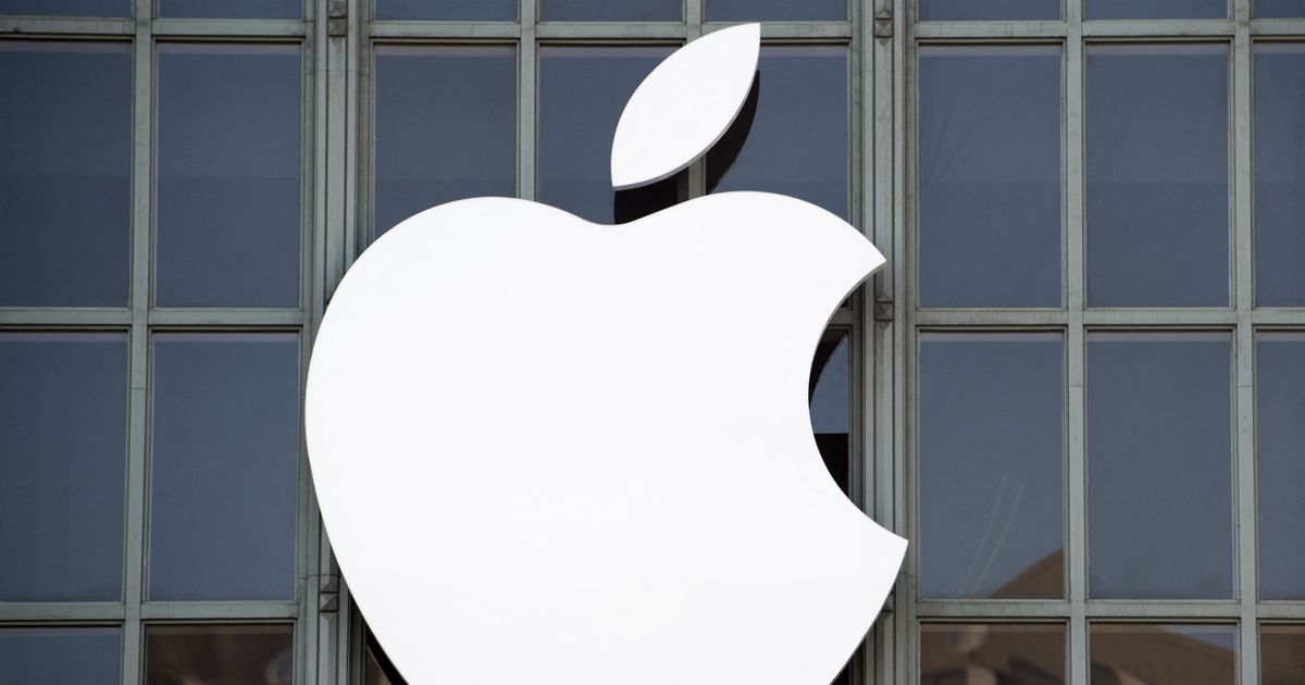 Apple employees in Maryland vote to strike, and in New Jersey they reject unionization
