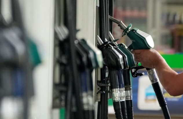 Biden orders the release of fuel from reserves to lower prices, electoral measure?
