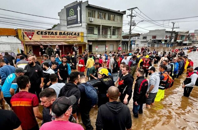 Brazil fights against time amid floods
