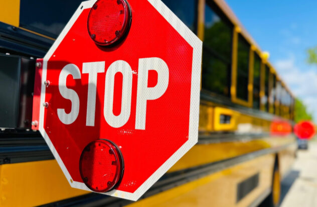 Cameras placed on Miami school buses to fine illegal overtaking
