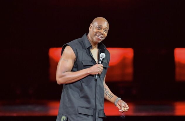 Comedian Dave Chappelle calls war between Israel and Hamas a genocide
