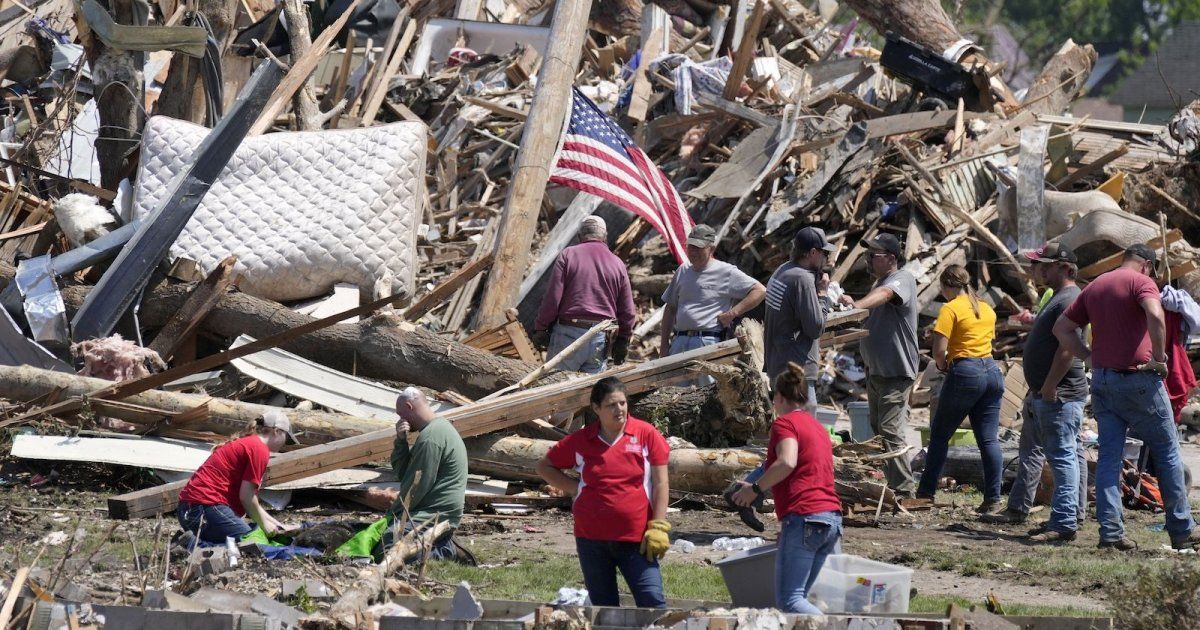 Five dead in a tornado in the central US

