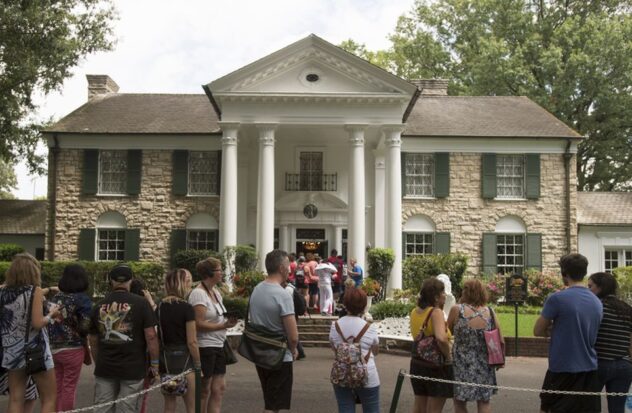 Graceland auction halted after Riley Keough complaint

