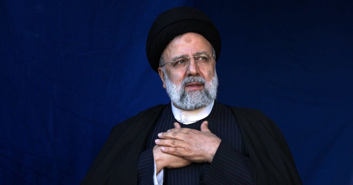 Iran ruler suffers helicopter crash

