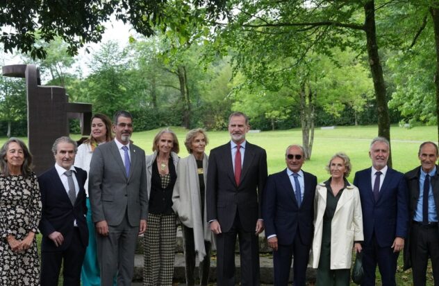 King Felipe VI inaugurates exhibition on artist Eduardo Chillida
