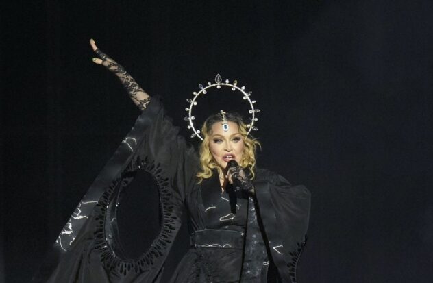 Madonna exceeds expectations and brings together 1.6 million people in Rio
