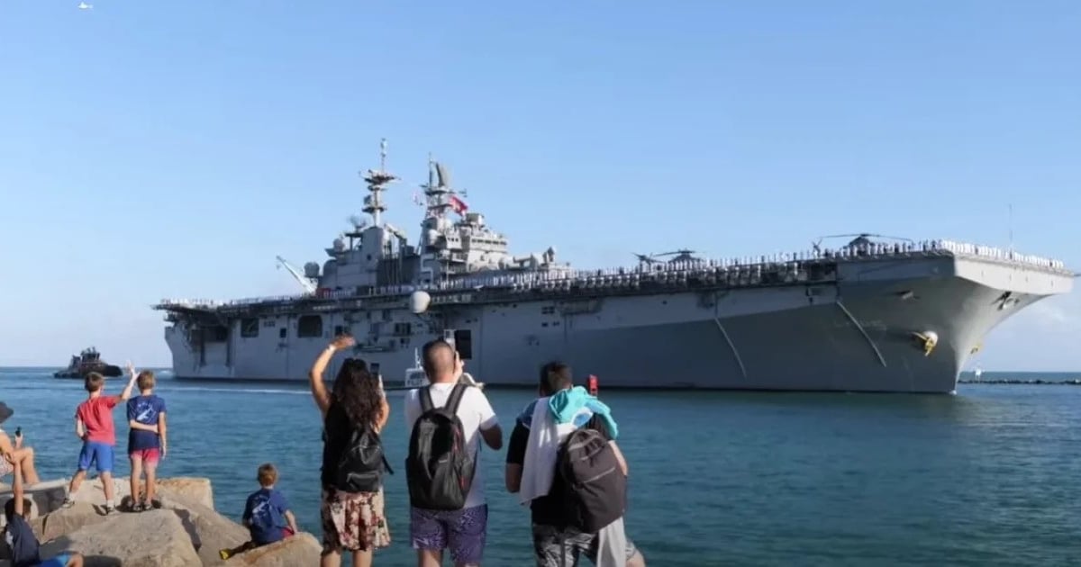 Miami hosts Fleet Week for the first time
