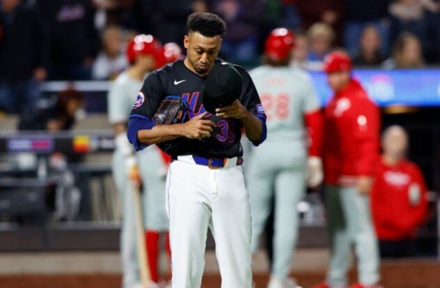 New York Mets debate losing star closer