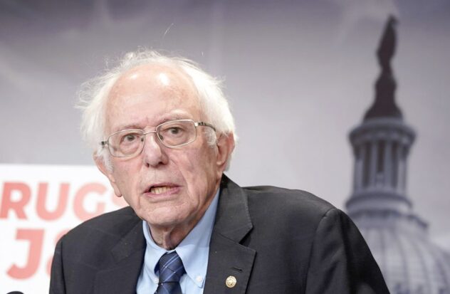 Senator of socialist ideology Bernie Sanders seeks re-election
