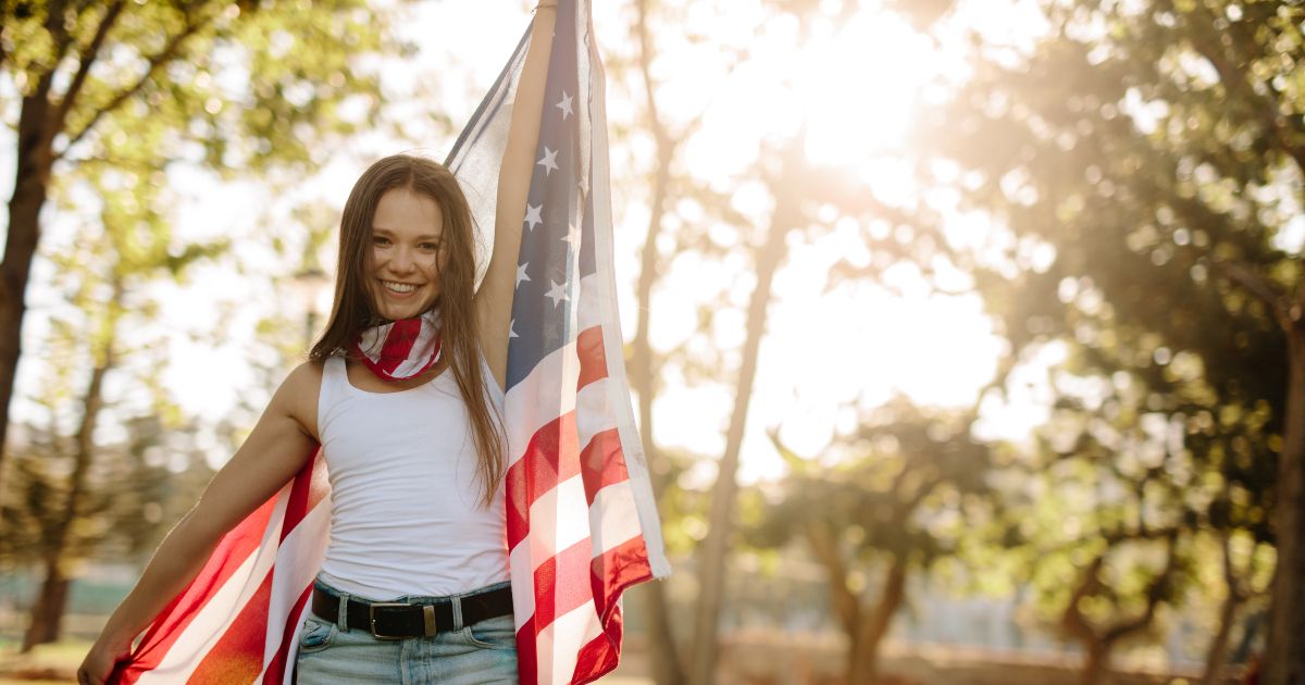 Survey reveals that the majority of Latinas in the US find happiness
