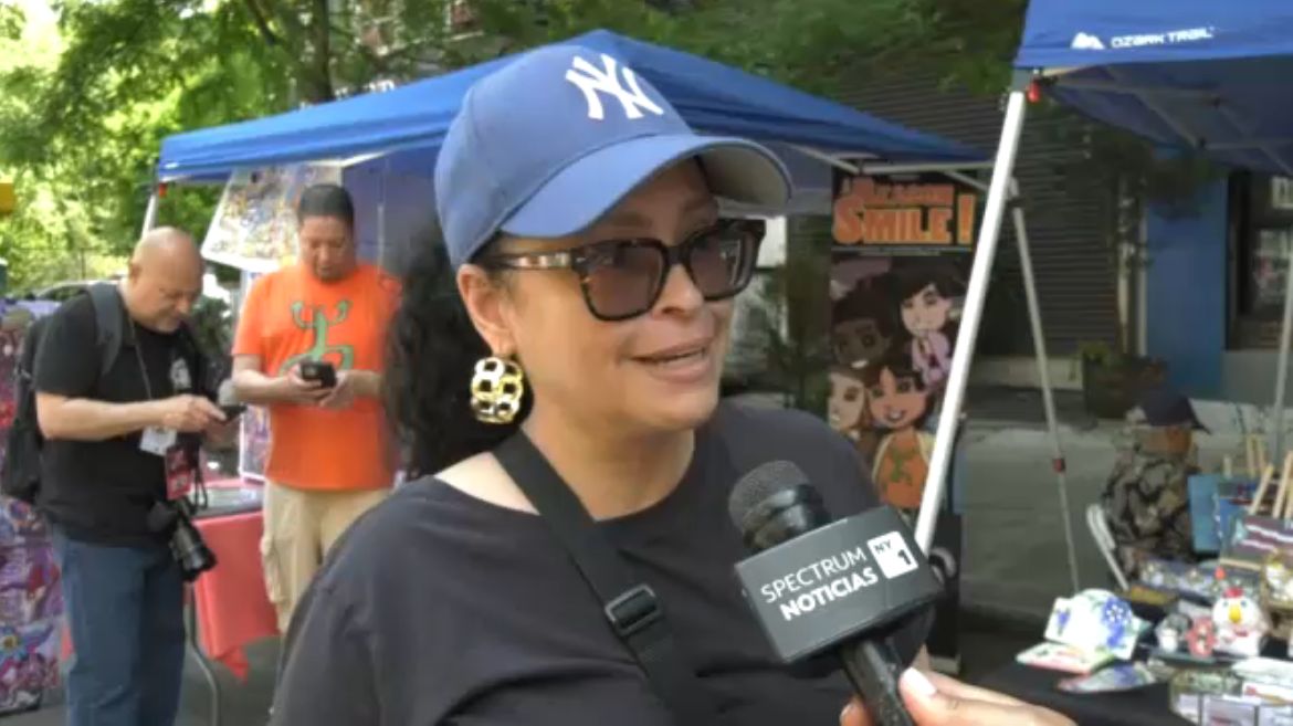 Thousands of New Yorkers enjoy the Loisaida festival
