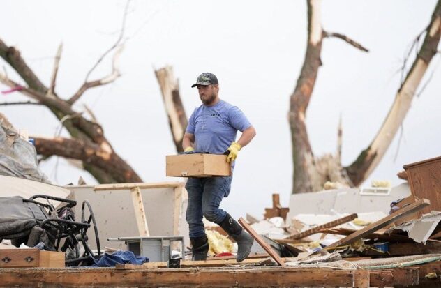 Tornado in Iowa leaves several dead and great destruction

