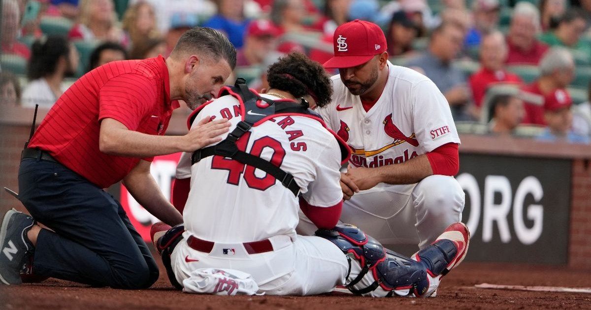 Venezuelan suffers painful injury in MLB game
