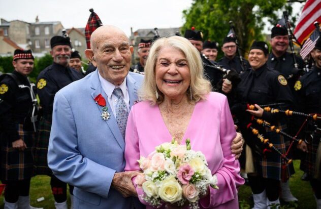 100-year-old World War II veteran marries in Normandy
