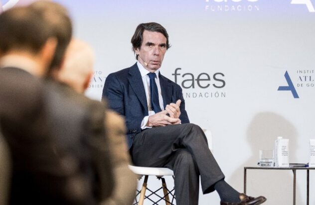Aznar warns about the influence of Catalonia in the Government and asks to protect the rule of law
