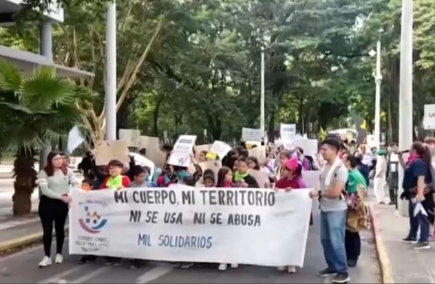 Children raise their voices in Paraguay against sexual violence
