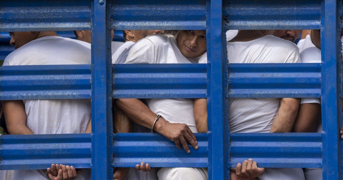 El Salvador transfers 2,000 alleged imprisoned gang members to megaprison
