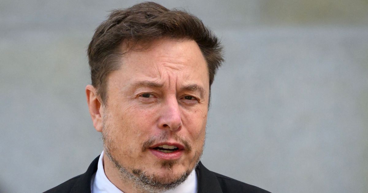 Elon Musk abandons legal complaint against OpenAI
