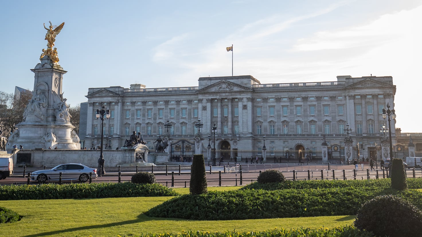 How much would Buckingham Palace be worth if it were put up for sale?