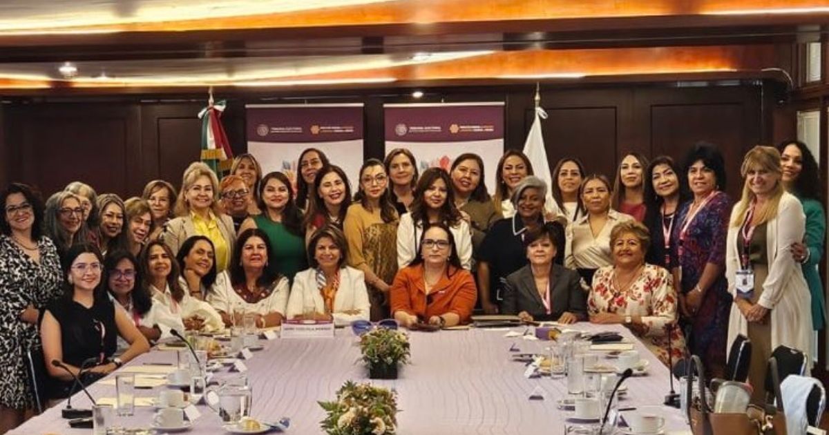 Laura Chinchilla highlights women's leadership in Mexico
