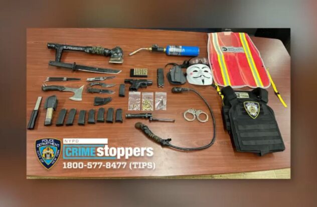 Man arrested with guns and ammunition in his car
