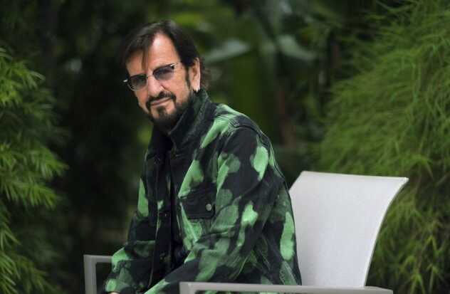 Ringo Starr overcomes all adversity and keeps his date in Mexico
