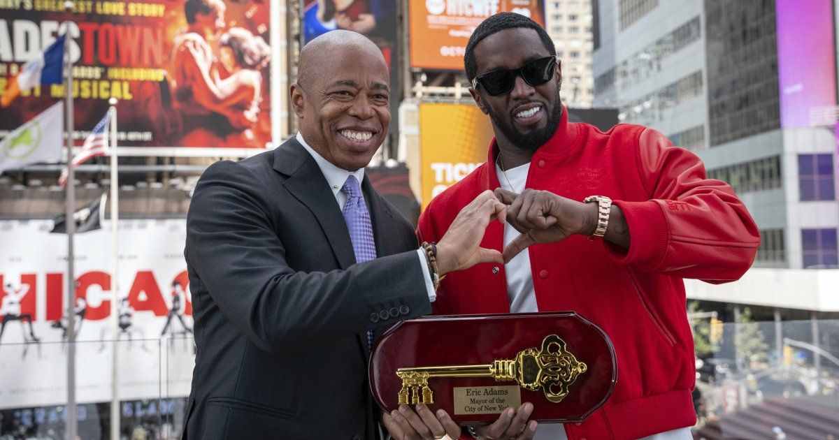 Sean Diddy Combs returns key to NY after video about assault
