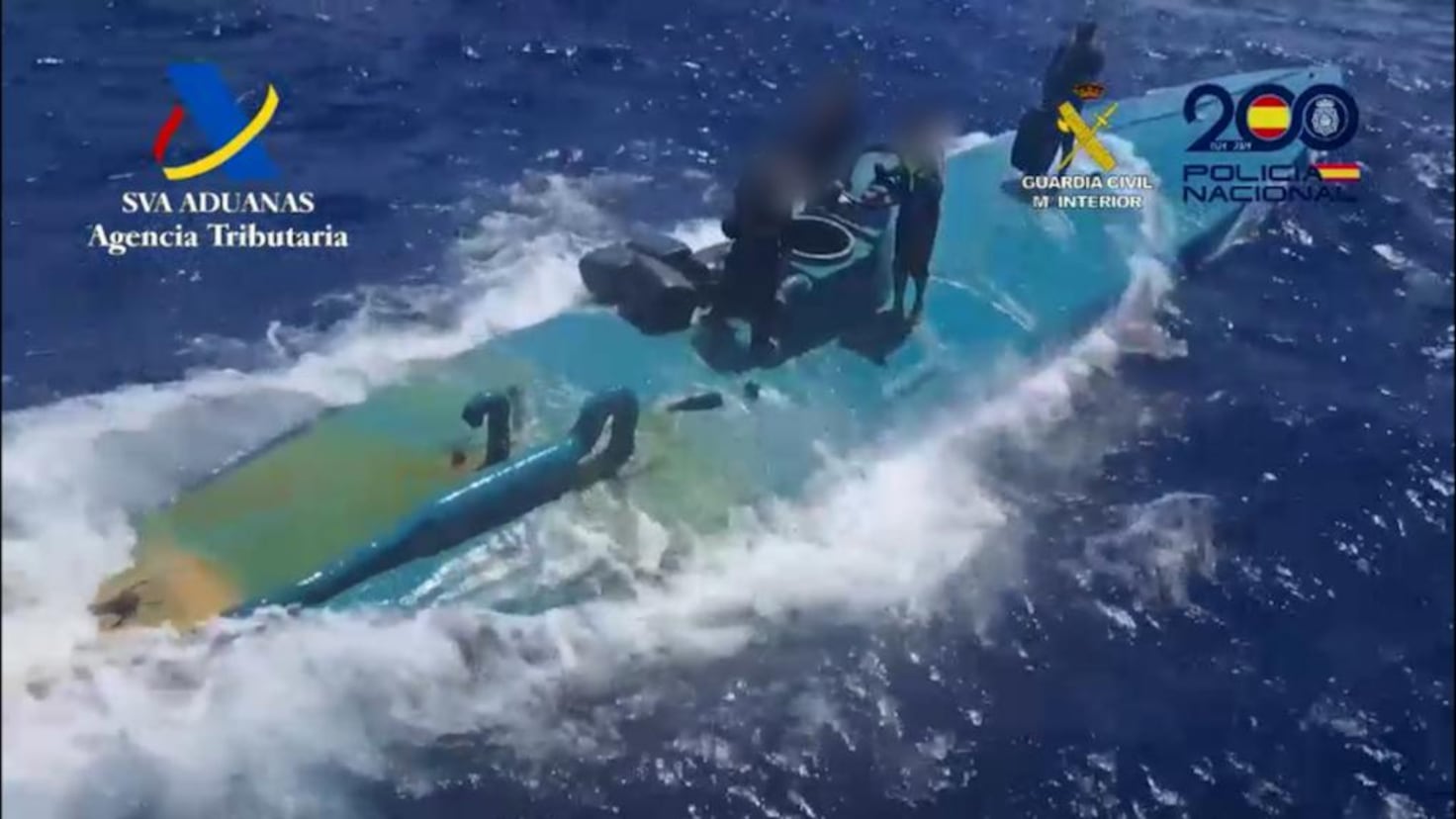 The Civil Guard intercepts a drug submarine in the Atlantic