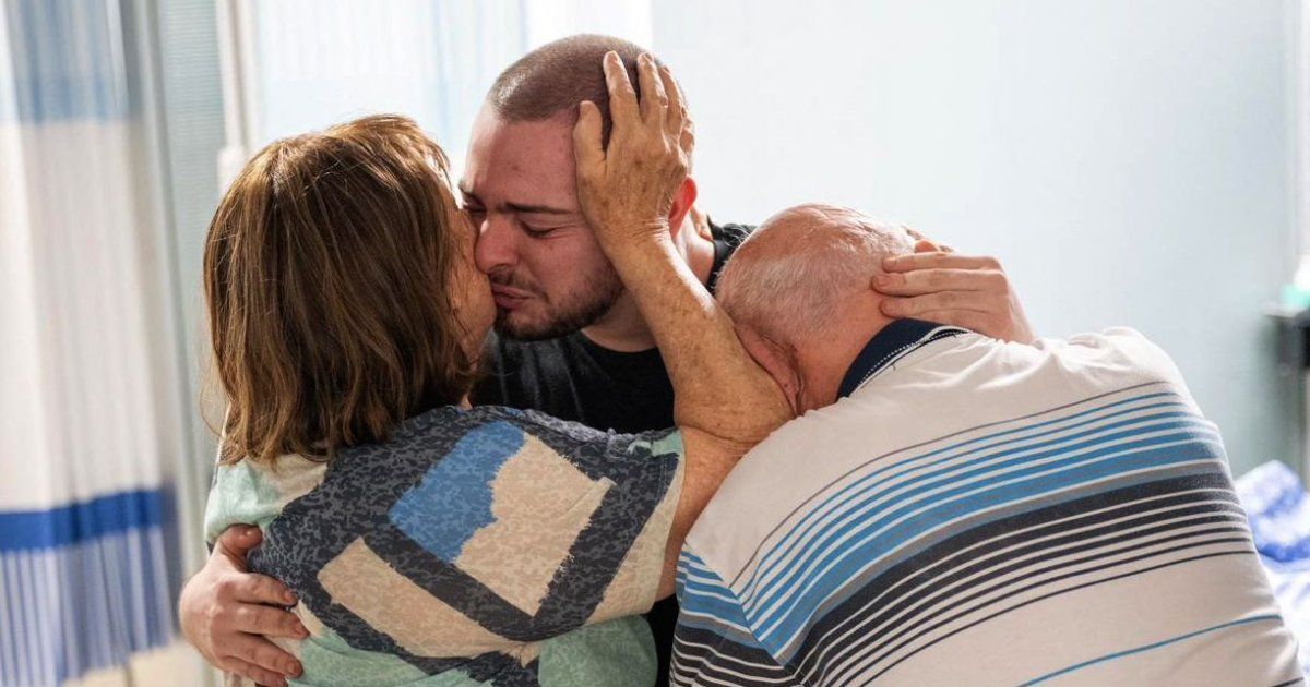 The father of one of the rescued Israeli hostages died on the eve of his release
