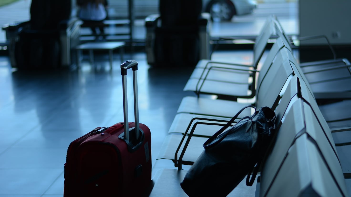 The risks of carrying an identification ribbon in your suitcase
