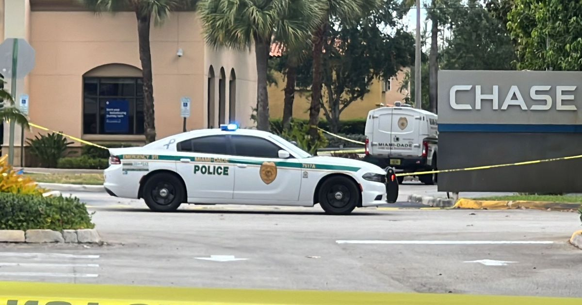 Tragedy in Miami-Dade, murder-suicide in front of bank leaves three dead, including a child
