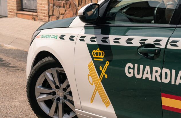Two people die after their plane crashes in Castro del Rio
