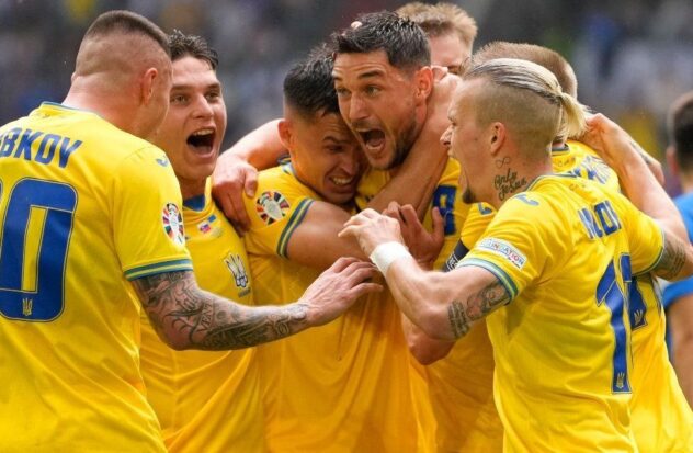 Ukraine smiles with comeback to beat Slovakia 2-1

