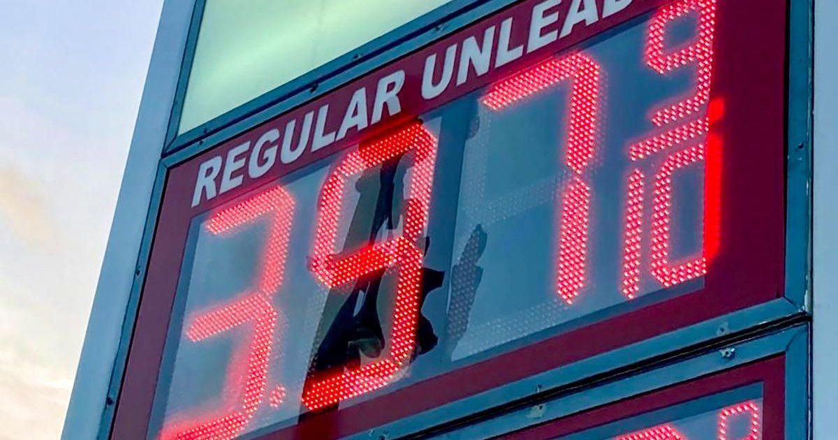 Floridians pay more for gas during July 4th week