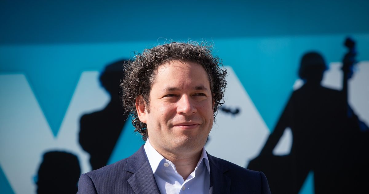 Gustavo Dudamel receives honorary title of Friend of Barcelona