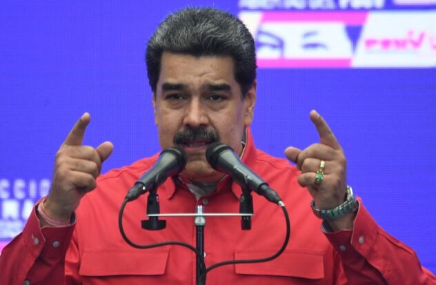 How could Chavismo respond to the prediction of a defeat?
