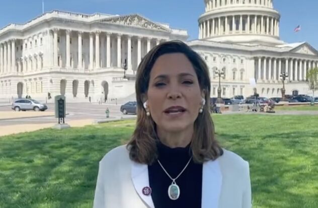 María Elvira Salazar highlights the power of the Hispanic vote in the 2024 elections
