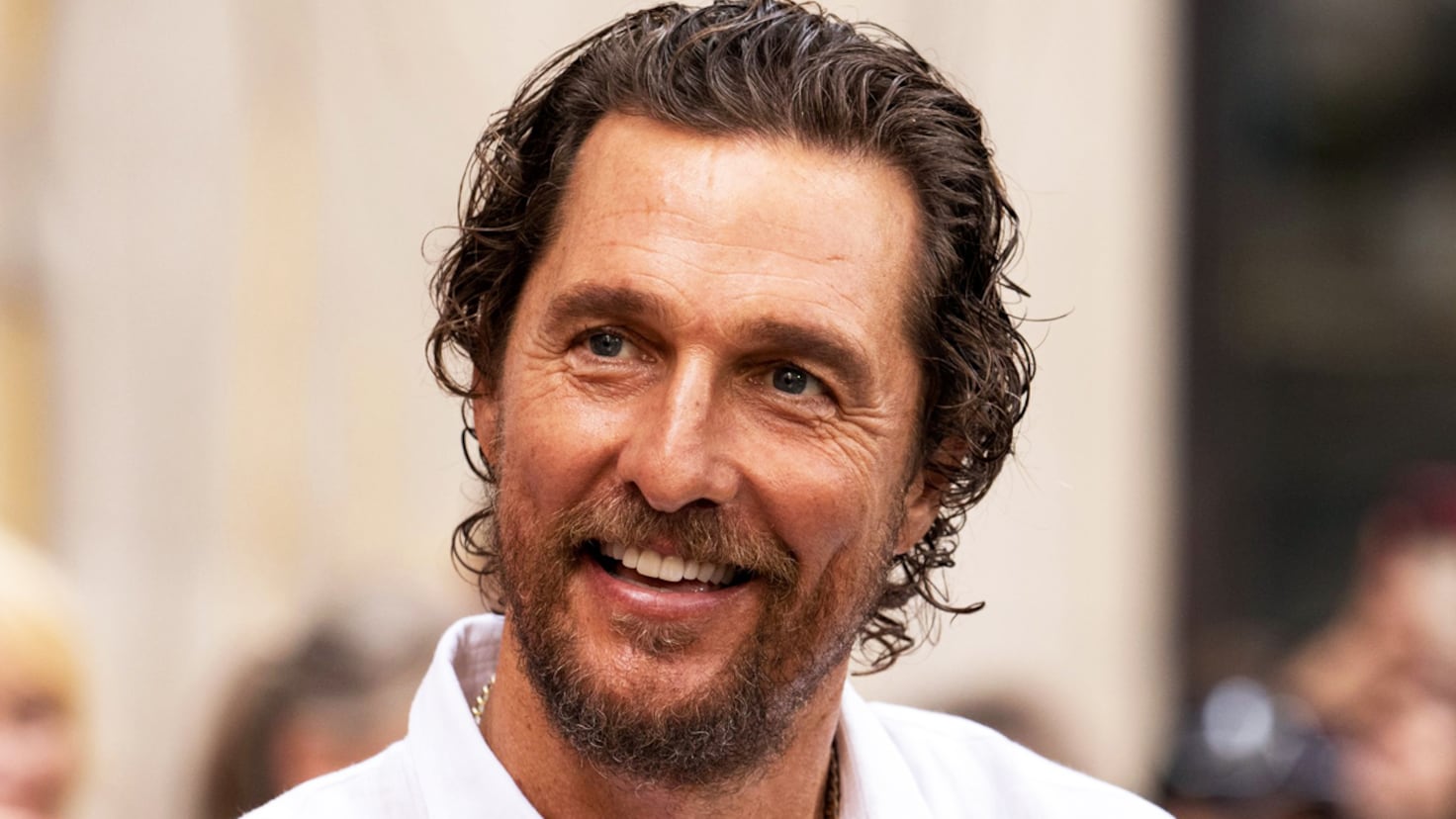 Matthew McConaughey, unrecognizable after being stung by a bee
