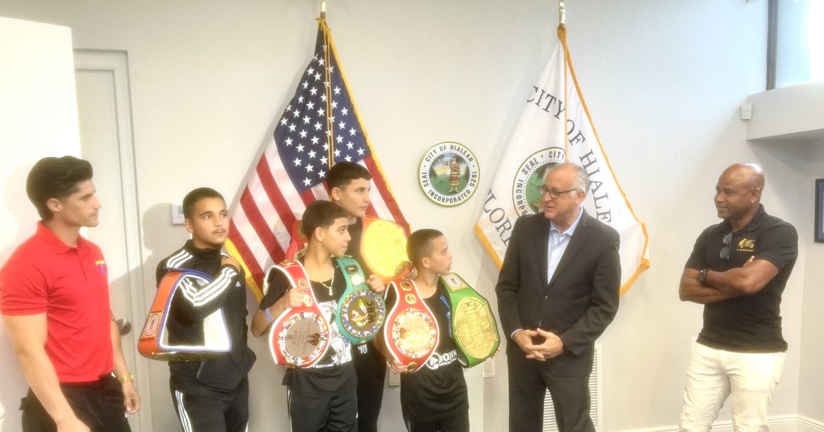 Mayor Bovo welcomes members of City-sponsored boxing academy
