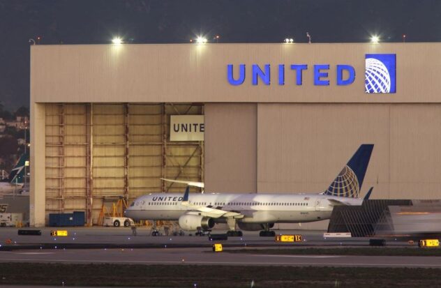 United Airlines plane loses wheel during takeoff in Los Angeles
