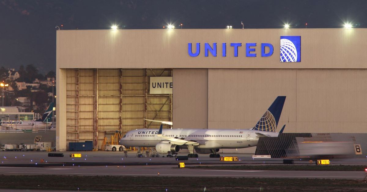 United Airlines plane loses wheel during takeoff in Los Angeles