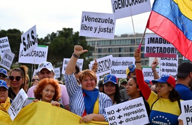 Venezuelans abroad long to return home

