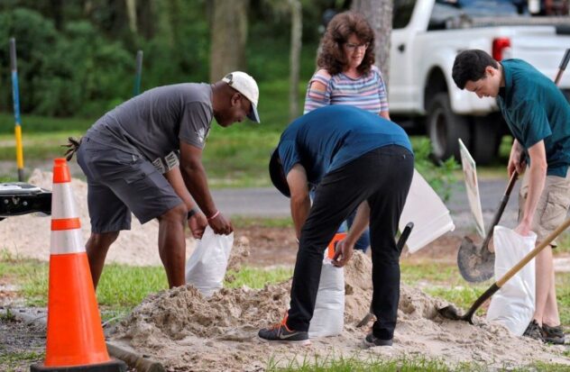 Florida braces for flooding as tropical storm hits
