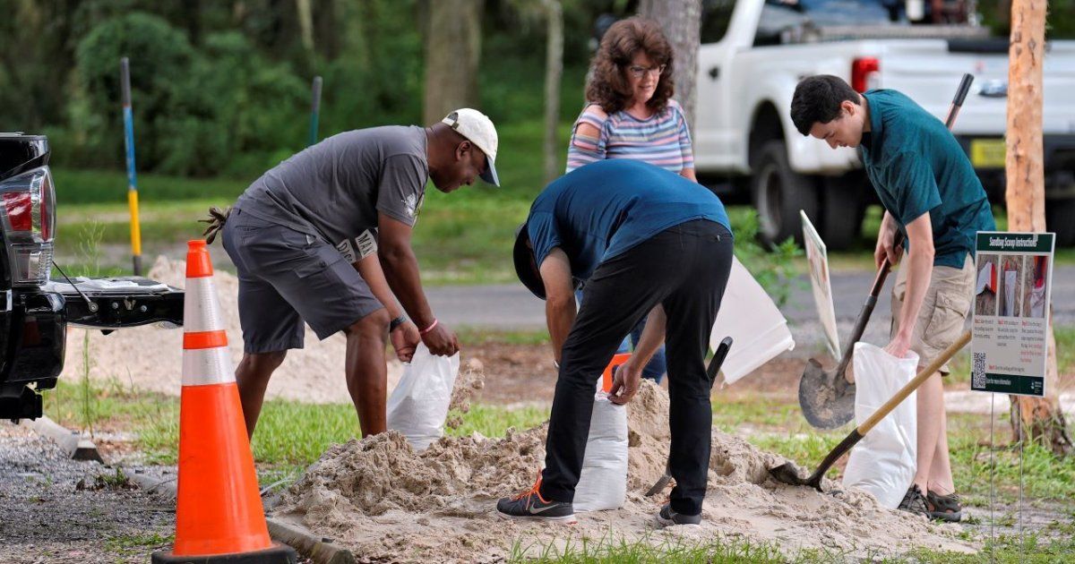 Florida braces for flooding as tropical storm hits