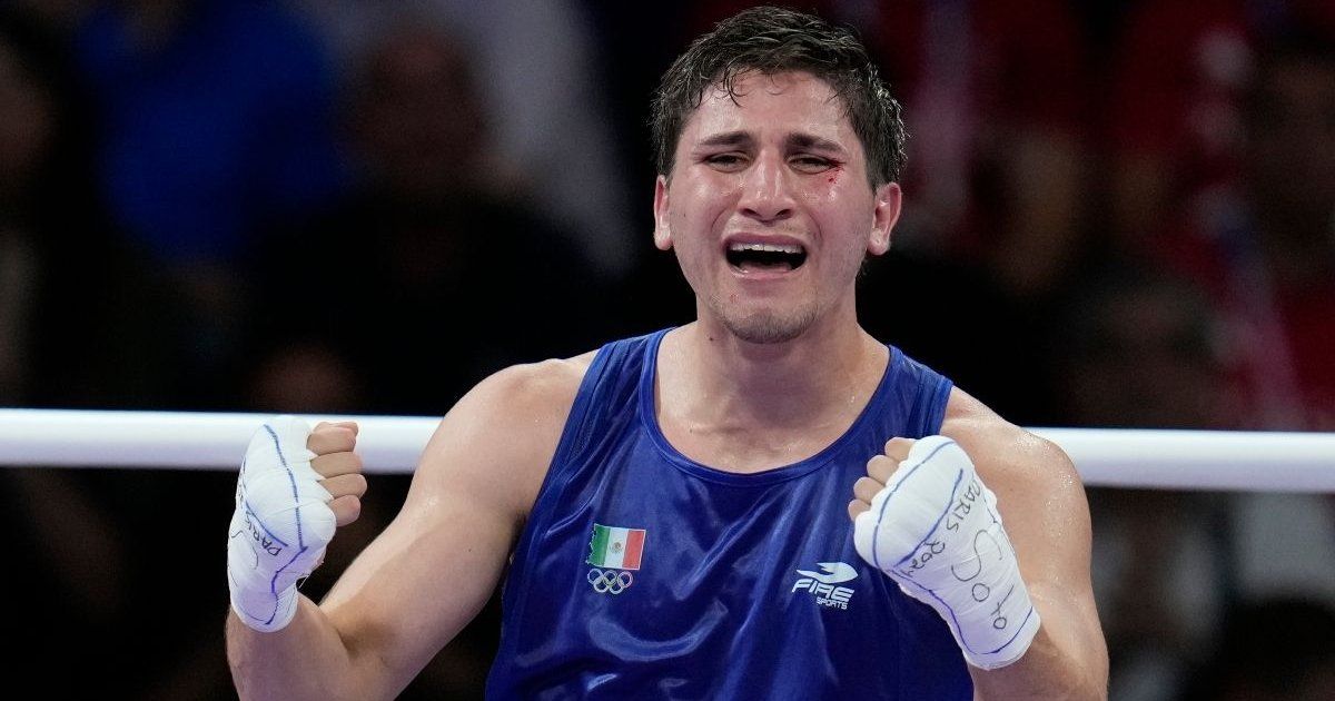 Mexico secures Olympic medal in boxing with Marco Verde